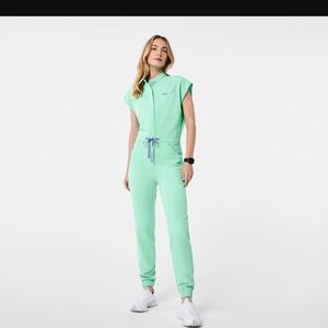 Mariner Rafaela Cargo - ScrubJumpsuit